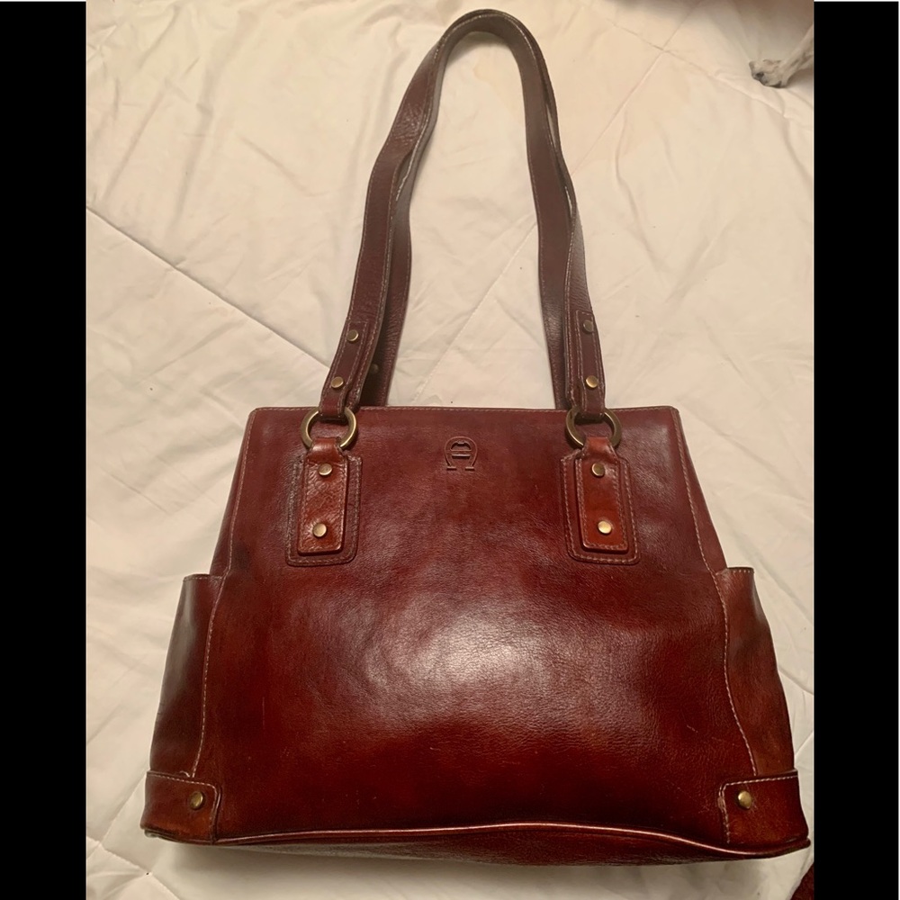 Vintage Etienne Aigner leather purse